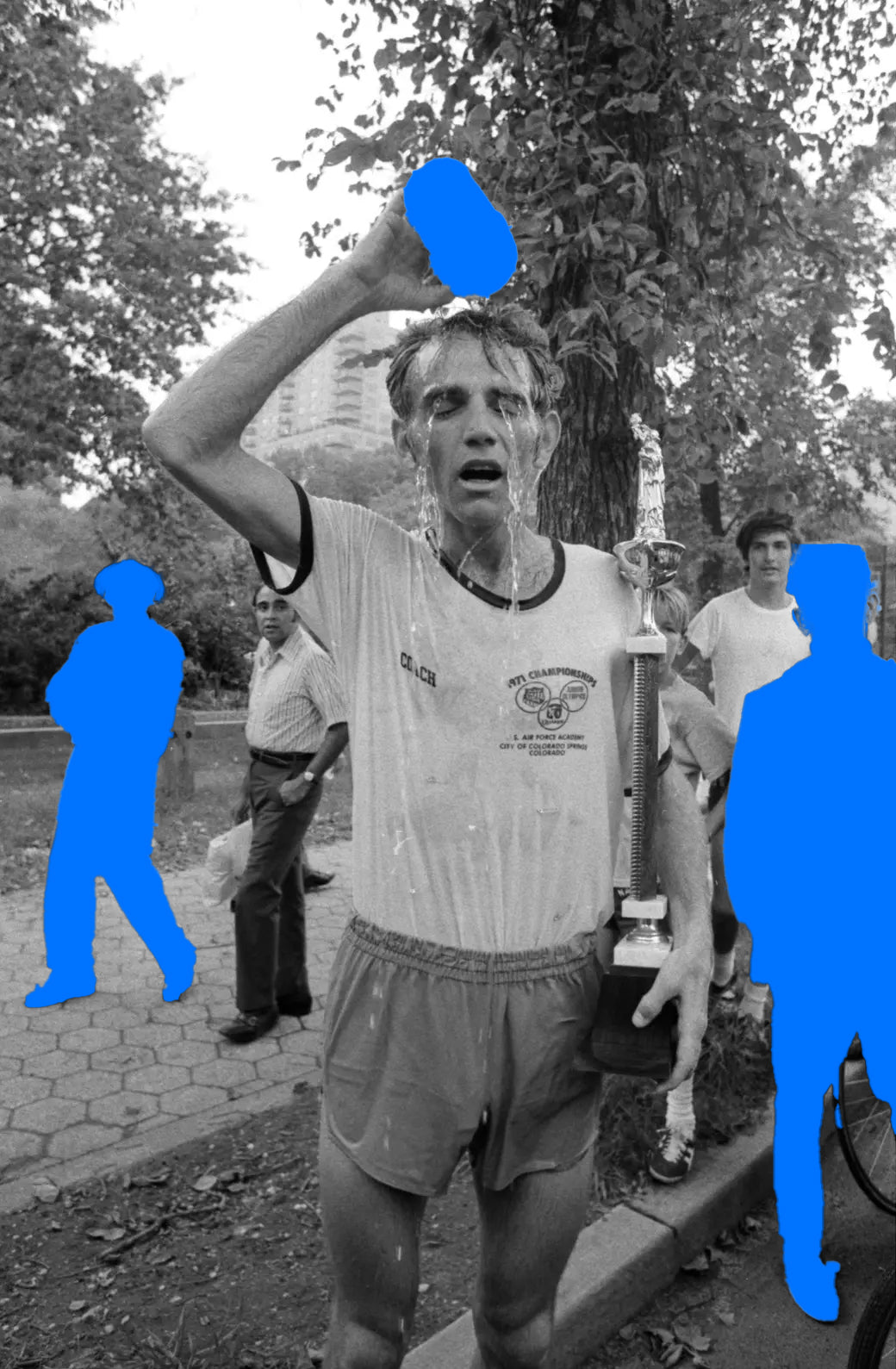 Archive photo: the 1970 winner pours a cup of water over his head, trophy under his arm