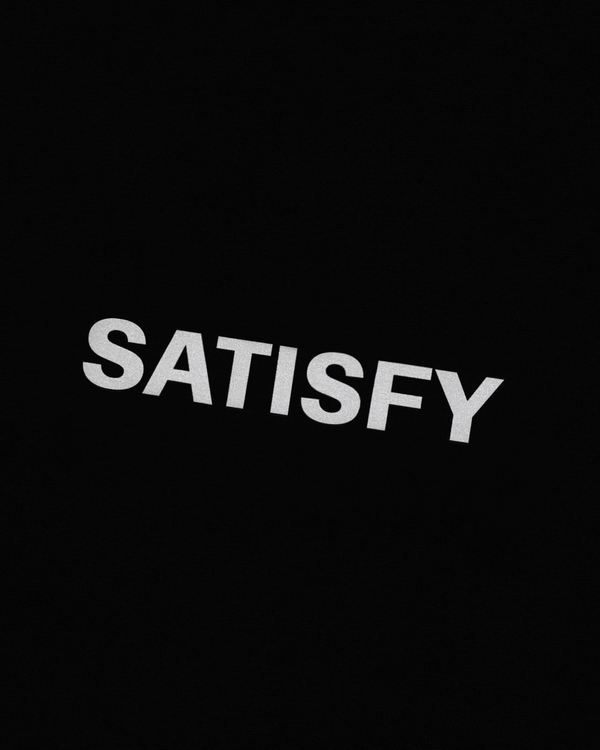 Satisfy AuraLite T-Shirt, Pigment Black – detail