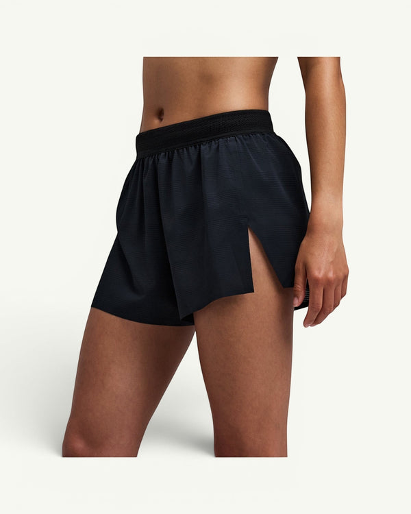 WOMEN'S COOLGRID™ 3" SPLIT SHORTS