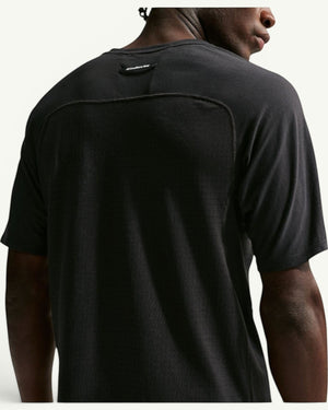 #BLACK/BLACK/SUMMITWHITE