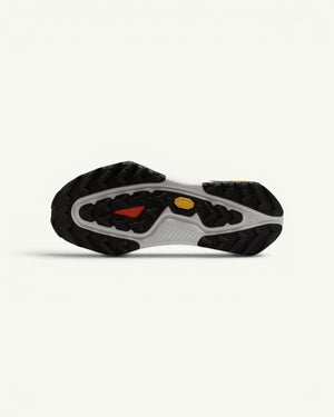 #BLACK/SUMMITWHITE-SAFETYORANGE