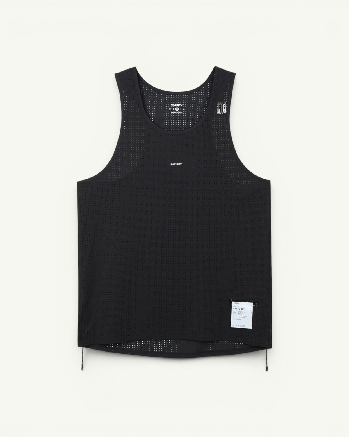 The race top at its most minimal. Space-O perforated micro jersey from Italy cools, dries fast and stretches four ways. Four S-Pins included for the bib, anti-chafe flat seams for the distance. A singlet built for start lines and sticky summer sessions.