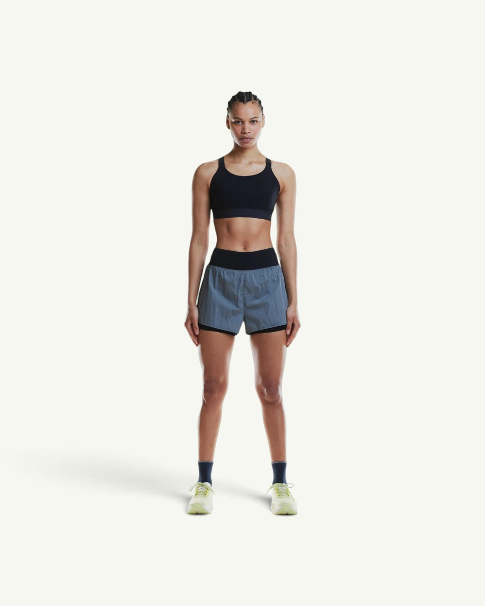 On Women's Performance Bra 2 in black, featuring a chafe-free design and breathable stretch fabric.