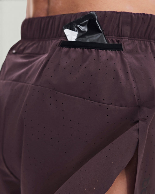 On Women's Zero Shorts, Urchin - image 5