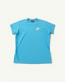 Amateur vintage Nike cotton t-shirt in bright blue with a small white logo on the chest.